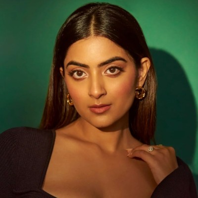 އާމިރުގެ ދަރިފުޅު ޕްރޮޑިއުސްކުރާ ފިލްމެއްގެ ލީޑު ރޯލަށް އޭނާ އަށް ބޮޑުބޭބެ ކިޔާ ޒޭން ނަގައިފި