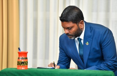 އެތުލީޓުންނާ އެންމެ ގާތުން މަސައްކަތްކުރި ރާފިއު ސްޕޯޓްސް މިނިސްޓަރުކަމަށް