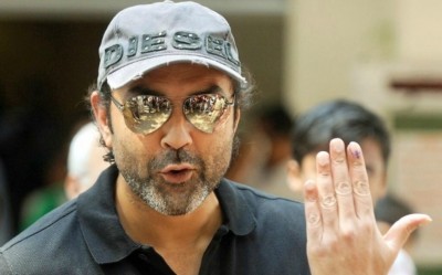 ބޮބީ ޑިއޯލްގެ ސީރީޒް މި މަހު ދައްކަނީ