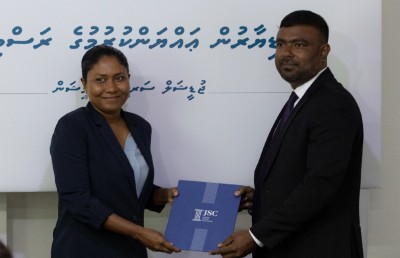 ހައި ކޯޓުގެ ފަނޑިޔާރު ކަމަށް މާނިއު އައްޔަން ކުރައްވައިފި
