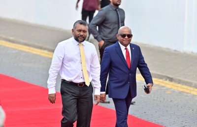 ޑރ. މުއިއްޒު ރައީސްކަމުގެ ހުވާކުރައްވައިފި
