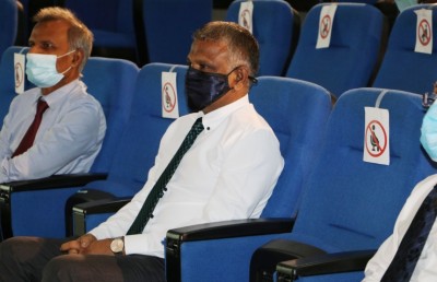 ސަނަދެއްގެ ބޭނުމުގައި އެކަނި މަތީ ތައުލީމް ހާސިލްނުކުރަން މިނިސްޓަރު އިލްތިމާސްކުރައްވައިފި