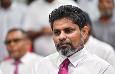 ތޮލާލް ޕީޕީއެމުން ވަކިވެވަޑައިގެންފި