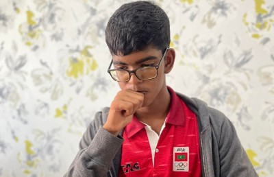 ޗެސްގެ ގައުމީ ޓީމުގެ ތާރީހު ބަދަލުކޮށްލި އިކާން