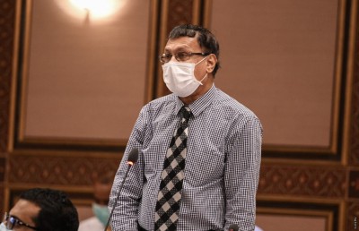 ކޮމިޓީގައި ހެލްތުގެ ކުރީގެ މުވައްޒަފުން ދެއްކީ ހަގީގަތާ ހިލާފު ވާހަކަތަކެއް: ޝަރީފު