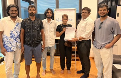 މި އަހަރު ނިމުމުގެ ކުރިން ޑިމޮކްރެޓްސް އަށް 10،000 މެމްބަރުން ހަމަކުރަނީ