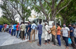 ވެކްސިން ކިއުގައި ރައްކާތެރިކަމެއް ނެތް، ފާޑުކިޔުން އެޗްޕީއޭއަށް