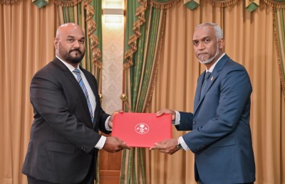 ކަސްޓަމްސްގެ ކޮމިޝަނަރަކަށް މާނިއު ހަމަޖައްސަވައިފި