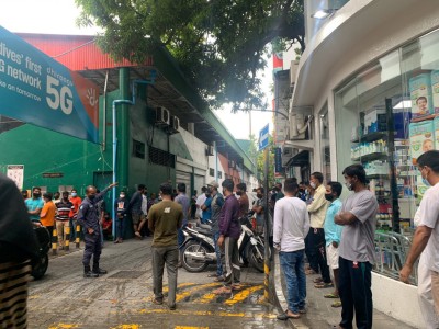 ރަށަށް ދާން ބޭނުންވާ ކަމަށް ބުނެ ޖަމާވި ބިދޭސީންތަކެއް ފޮނުވާލައިފި