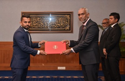 އިމިގްރޭޝަން ކޮންޓްރޯލާ އަކަށް ޝަމްއާން އައްޔަންކުރައްވައިފި