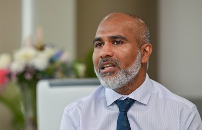 އޯލެވެލް/އޭލެވެލް ގަދަ 10 ހޮވުން ހުއްޓާލަންޖެހޭ: މިނިސްޓަރު
