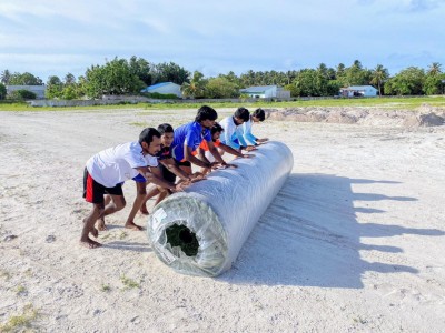 ދަނޑުތަކުގެ މަސައްކަތް އަވަސް ކުރުމަށް ޒުވާނުންގެ ބޮޑު އެހީތެރިކަމެއް