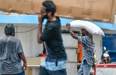 މާގިނަ ޗޮއިސްއެއް ނެތި، އިގްތިސާދު ފަހު ނޭވާގައި!