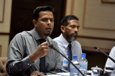 ވެންޓިލޭޓަރުގެ ބިޑުގައި ހަމަހަމަކަމެއް ނެތް، އެއްބައެއް އަތުން މާކުރިން ކޮޓޭޝަން ހޯދި!