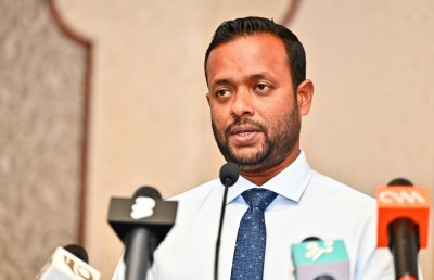 ކުރީ ސަރުކާރު ނިމެން އެއް ދުވަހަށް ވެފައި އޮއްވައި ބްރިޖްގެ އެއްބަސްވުން އޮތީ ދަންމާލައިފައި