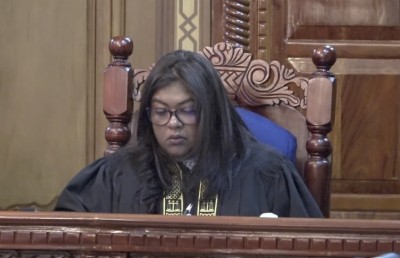 ގާނޫނުލްއުގޫބާތު އޮތީ ގިސާސް ހިފަން ހުރަސްއެޅޭ ގޮތަށް، އެ މާއްދާ ބާތިލް: ސުޕްރީމް ކޯޓު