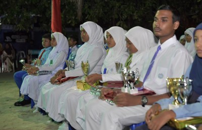 ތިކި ޖެހި ތާނަ އުވާލަން ތާއީދުތަ؟