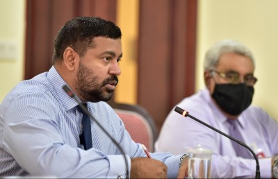 ދައުލަތަށް އެހެން ހިދުމަތެއް ކުރުމަށް މުޣުނީ ޕީސީބީގެ ބޯޑުގައި ނުހިމަނަން ސަރުކާރުން ނިންމައިފި