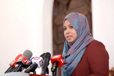 ޕޮޒިޓިވް މީހަކާ ދިމާވެ އަމީންއާންމާއި އިތުރު ދެ މެމްބަރަކު އެކަހެރިކޮށްފި