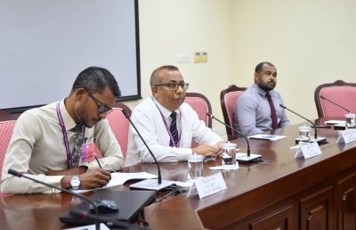 15 އަހަރުވީއިރު އީސީ މެންބަރުންގެ މުސާރަ ބޮޑުނުވާތީ ކަންބޮޑުވުން!