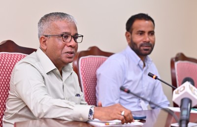 ފްލެޓްތަކުގެ މައްސަލާގައި ކޮމިޓީއަށް އަސްލަމް ހާޒިރުނުކުރުމުން މެމްބަރުންގެ ކަންބޮޑުވުން