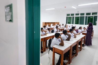 ސްކޫލަށް ދިޔުން ހުއްޓާލާ ކުދިން ގިނަވަނީ، ދެން ފަށަނީ ކުށްކުރަން