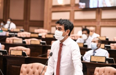 ސިވިލް ސާވިސް މުވައްޒަފުންނާ ބެހޭ ވާހަކައިން ސަލީމަށް ނުރުހުން