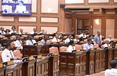ފެނަކައިގެ ކޮންޓްރެކްޓް މުވައްޒަފުންގެ މައްސަލާގައި ވަޒީރުންނަށް ރުހުން ނުދޭނެ ކަމުގެ އިންޒާރު!