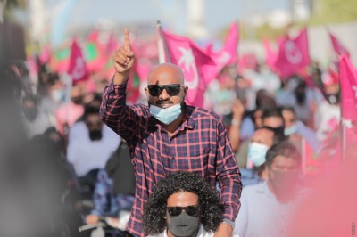 އިއްޔެގެ މުޒާހަރާއާ ގުޅިގެން ޝުޖާއު ފުލުހަށް ހާޒިރުވާން އަންގައިފި