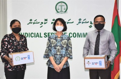 ޖޭއެސްސީ އާއި ކޯޓުތަކަށް ބޭނުންވާ އައިޓީ ސާމާނު ޔޫއެންޑީޕީން ހަދިޔާކޮށްފި