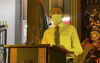 ކިތަންމެ މޮޅަސް އަޚުލާގެއް ނެތިއްޔާ މުޖުތަަމައުން އެމީހުން ބަލައެއް ނުގަންނާނެ: މުޝްތާގު