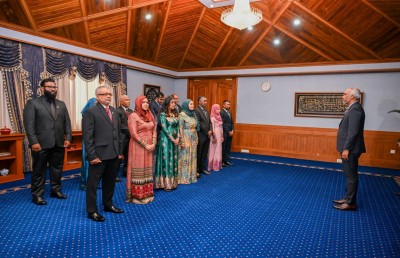 އިތުރު 13 ސްޓޭޓް މިނިސްޓަރަކު އައްޔަންކުރައްވައިފި