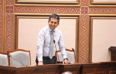 ނޯޓިސްގެ މުއްދަތު ތިން ދުވަހަށް ކުރުކޮށް، މިނިސްޓަރާ އެހެން ސުވާލުތައް ކުރެވޭ ގޮތް ހަދަނީ