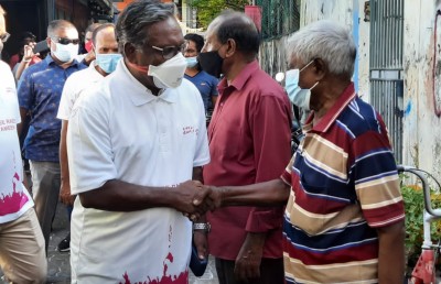 ކުރީގެ ރައީސް ވަހީދާއި ކުރީގެ ނައިބު ރައީސް ޖަމީލް ކެމްޕެއިނަށް ގޭގެ އާއި ލޯކަލް މާރުކޭޓަށް