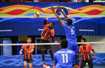 ޗެމްޕިއަނުން ބަލިކޮށް އަލަށް ވާދަކުރާ ސިޓީ ސެމީ އަށް!