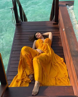 މޯނީ އާއި މަންދިރާ ރާއްޖޭގައި ޗުއްޓީ ހޭދަކުރަނީ