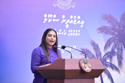 ކޮވިޑާއެކު ޓީޗަރުން ކުރާ ބުރަ މަސައްކަތަށް މުޖުތަމައުގެ އިހުތިރާމު ލިބިއްޖެ: މިނިސްޓަރު
