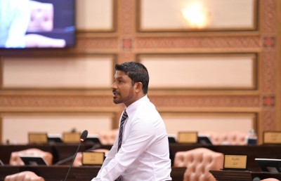 އެމްޑީޕީން ވަޒީރުންގެ ރުހުން ލަސްކޮށް، ކުރަނީ ޖެއްސުން، ދޭން އުޅެނީ އަދަބެއް!