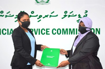 ހައިކޯޓުގެ ފަނޑިޔާރުކަމަށް ފަރުހީޒާ އާއި ޝަފީއު އައްޔަންކޮށްފި