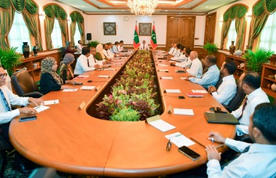 އެމްޑީޕީން ވަޒީރުންގެ ރުހުން ލަސްކޮށް، ކުރަނީ ޖެއްސުން، ދޭން އުޅެނީ އަދަބެއް!