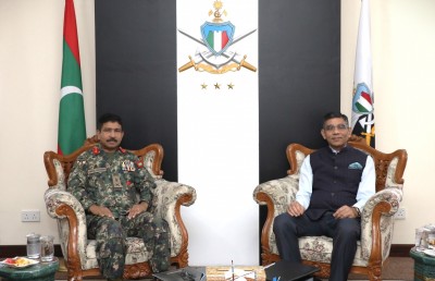 ޑިފެންސް ޗީފް އަބްދުއްރަހީމް، އިންޑިއާގެ ސަފީރާ ބައްދަލުކުރައްވައިފި