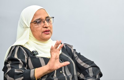 އާޒިމާ، ސަރުކާރާ ގުޅިގެން މާލޭގެ ތަސައްވުރު ބަދަލުކޮށްލާނެ!