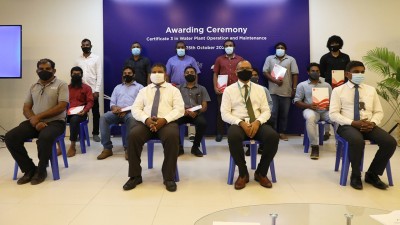 ރައްކާތެރި ބޯފެނާ ގުޅޭ ކޯސް ފެން ކުންފުނީގެ 20 މުވައްޒަފަކު ނިންމައިފި