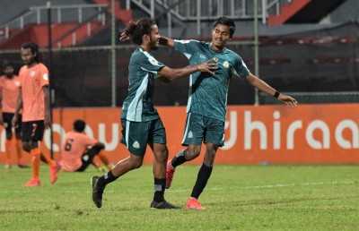 އީގަލްސް އާއި ގްރީން އެއްވަރު