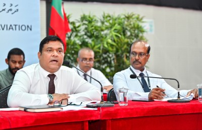 ގިނަ އަދަދަކަށް ޕައިލެޓުން ތަމްރީނުކޮށް، ވަޒީފާ ނުލިބުން ގައުމީ މައްސަލައަކަށް ވެދާނެ: އަމީން