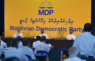 އިއުލާން ނުކުރިޔަސް، އެމްޑީޕީގެ ގައުމީ މަޖިލިހުގެ އިންތިހާބުގެ ކެމްޕެއިންގެ ފޯރި ގަދަވެފައި!