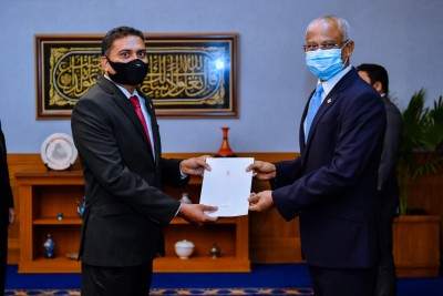 އެންއައިސީގެ ރައީސަކަށް ބޮޑު ހިޔާނާތް ފަޅާއަރުވާލި ގާސިމް