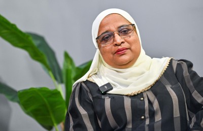 އަޅުގަނޑު މިހުރީ ރައީސް އަރިހުގައި، މެނިފެސްޓޯ އެކުގައި ތަންފީޒުކުރަން: އާޒިމާ