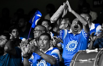 ޓީނޭޖް ދަނޑަށް ހާޒިރެއް ނުވި، ނިއު އަށް އަދިވެސް ކުޅެވޭ ގޮތެއް ނުވޭ