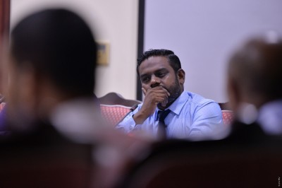 އަކުރަމް އީސީއިން އިސްތިއުފާ ދެއްވައިފި